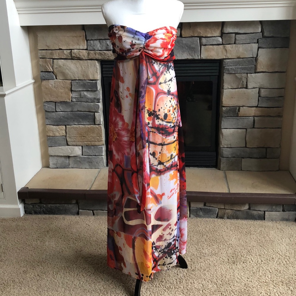EUC Xhileration maxi dress size medium